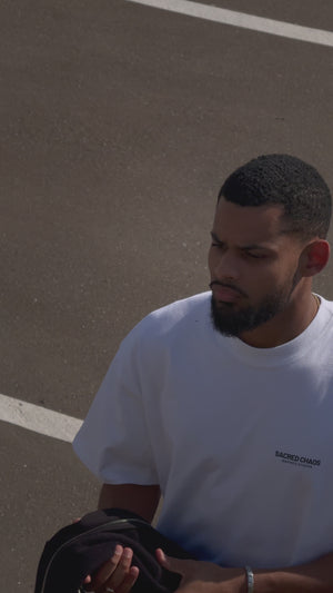 T-Shirt Oversize Boxy Optical White | BORN IN CHAOS